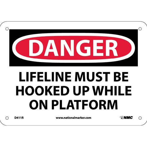 Danger Lifeline Must Be Hooked Up Sign (D411R)